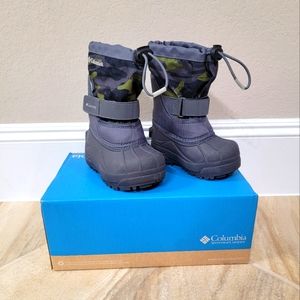 Brand new Columbia toddler snow boots
